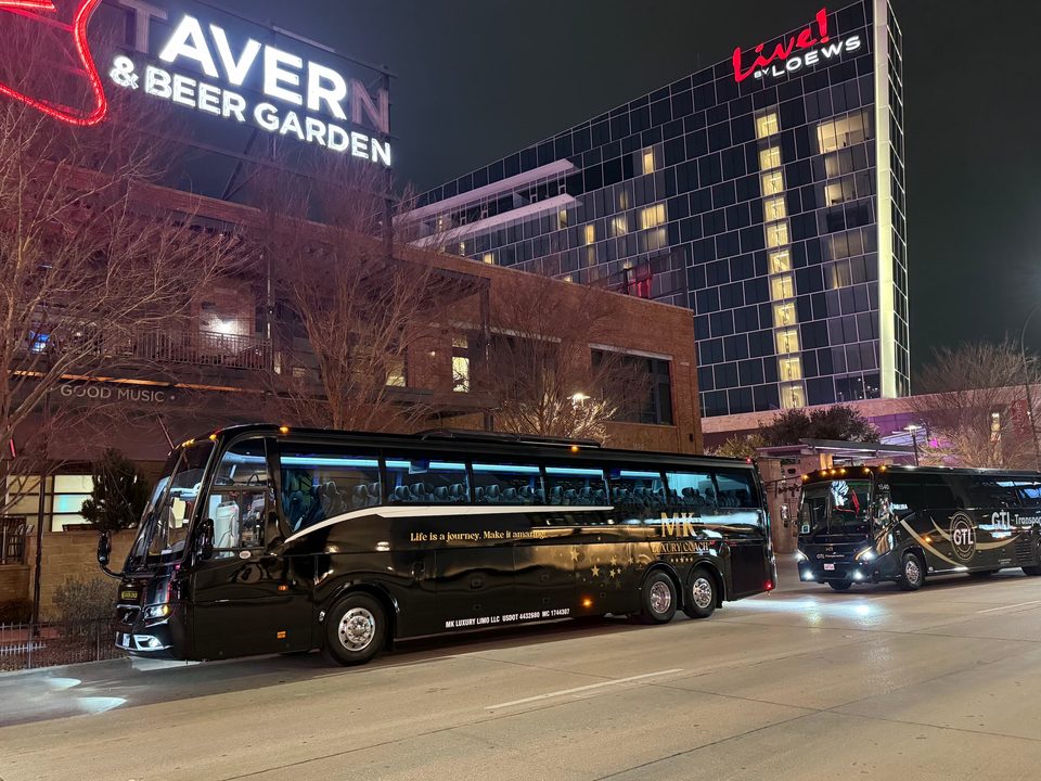 MK Luxury Limo executive SUV — corporate chauffeur service Grapevine TX